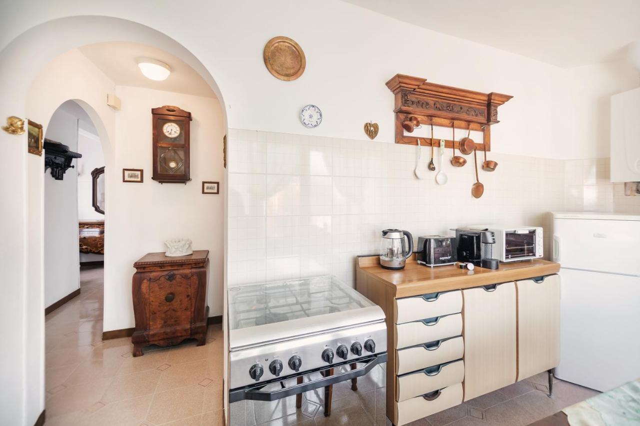 Dimora Bellavista,Garage Privato,Due Piani Apartment Сан Ремо Екстериор снимка